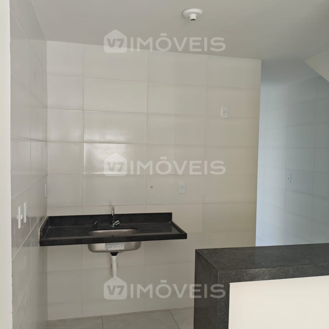 apartamento-no-residencial-vivenda-48-em-mangabeira-ii-com-2-quartos-e-area-externa-SI8H