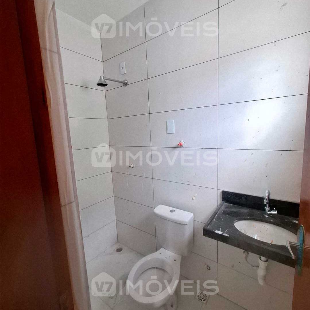 casa-em-oitizeiro-com-2-quartos-sendo-uma-suite-lB1k
